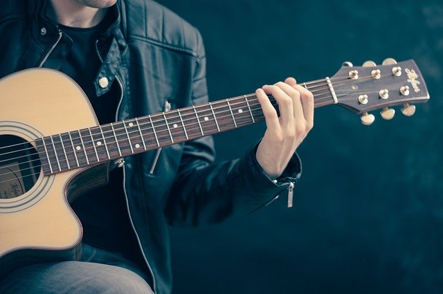 Le parti della chitarra, uno strumento senza tempo