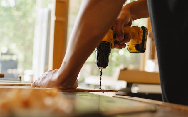 Manutenzione e Cura degli Attrezzi da Lavoro del Legno Consigli Utili